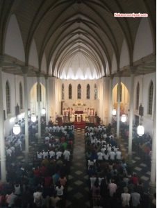 Suasana Misa Pembukaan Asian Youth Day 2017 Keuskupan Bogor di Katedral Bogor pada Minggu malam (30/7/2017)
